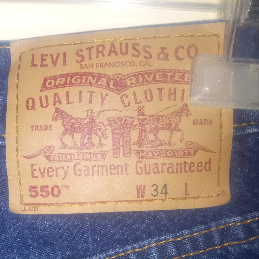 Vintage 2000 Levi's 550 Jean Shorts Men's 34(Fits 32